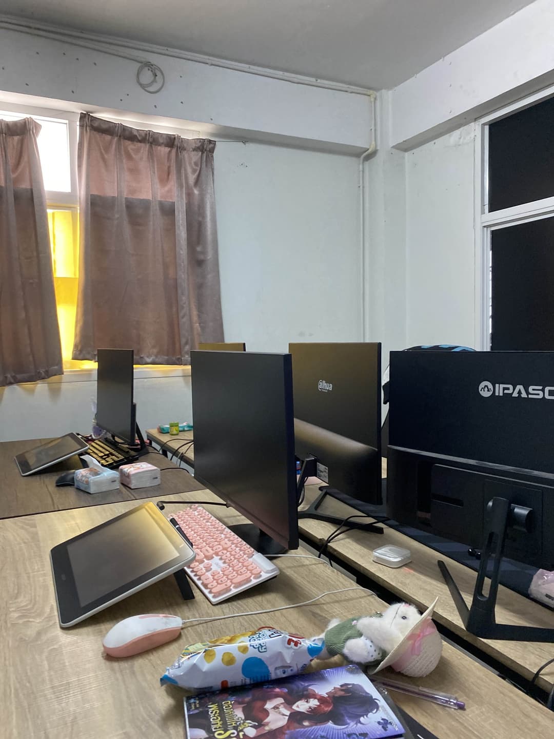 /jobpic/dev2.jpg